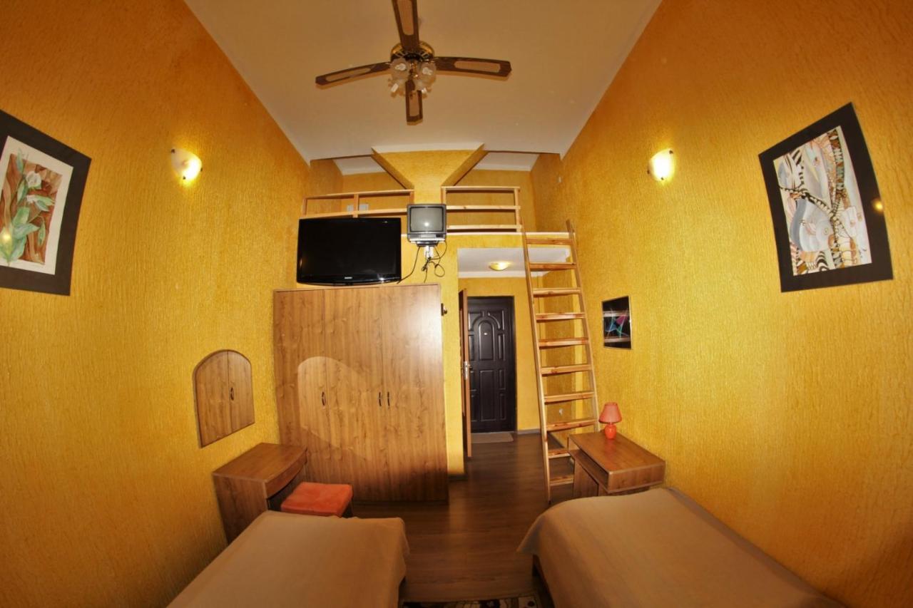 Aparthotel Gosciniec Glucholazy Zdroj Extérieur photo